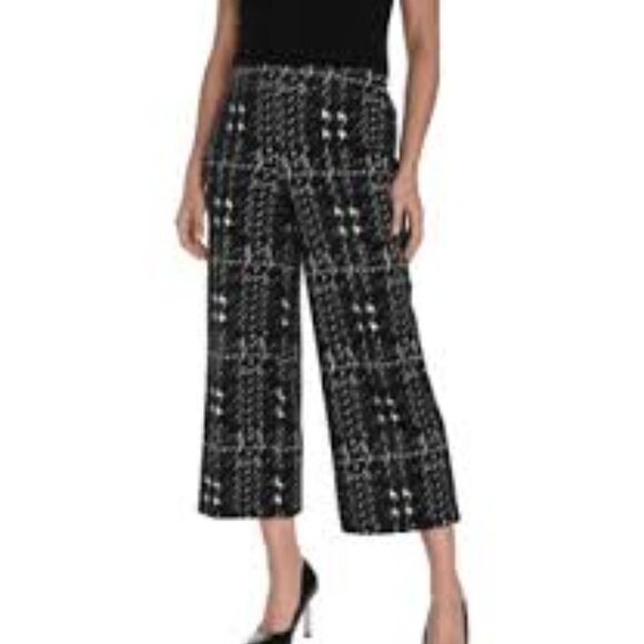 243350 Black & White Pull On Pant by FRANK LYMAN